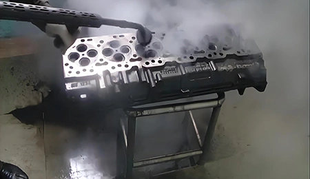 Limpieza a vapor de moldes industriales
