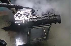 Limpieza a vapor de moldes industriales